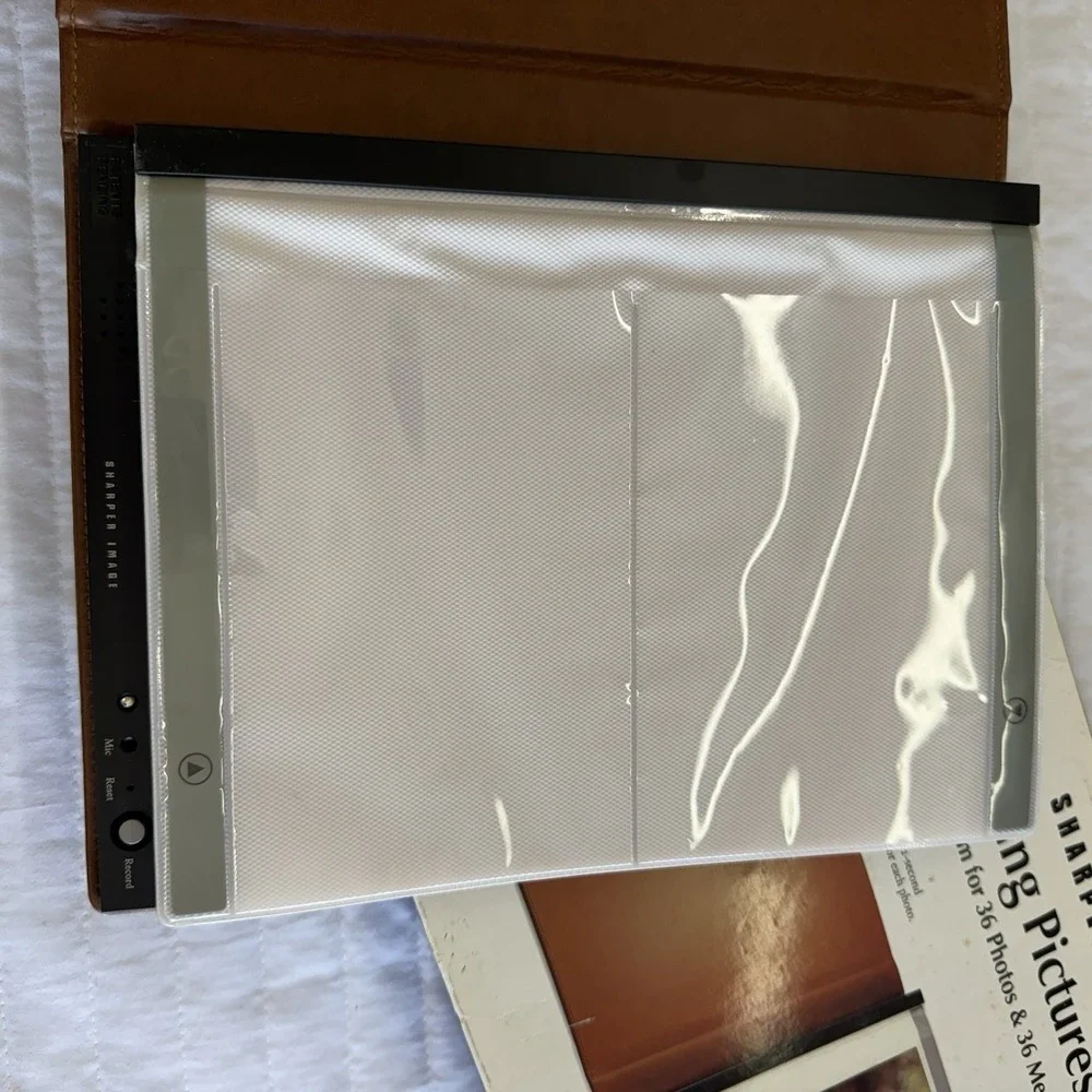Sharper‎ Image Talking Pictures 36 Pictures / Messages Album NEW OPEN BOX